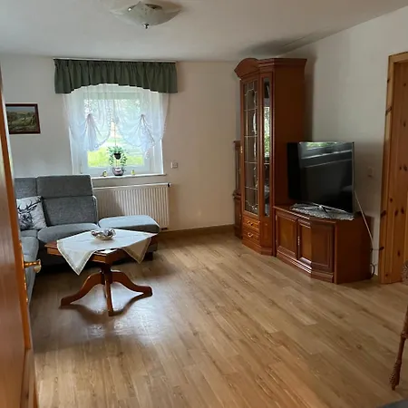 Apartment -am Fuß Zum Zittauer Gebirge- *