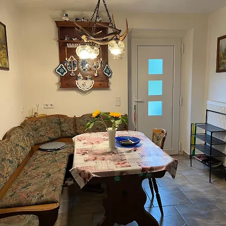 -am Fuß Zum Zittauer Gebirge- Hainewalde